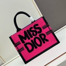 Christian Dior Shopping Bags